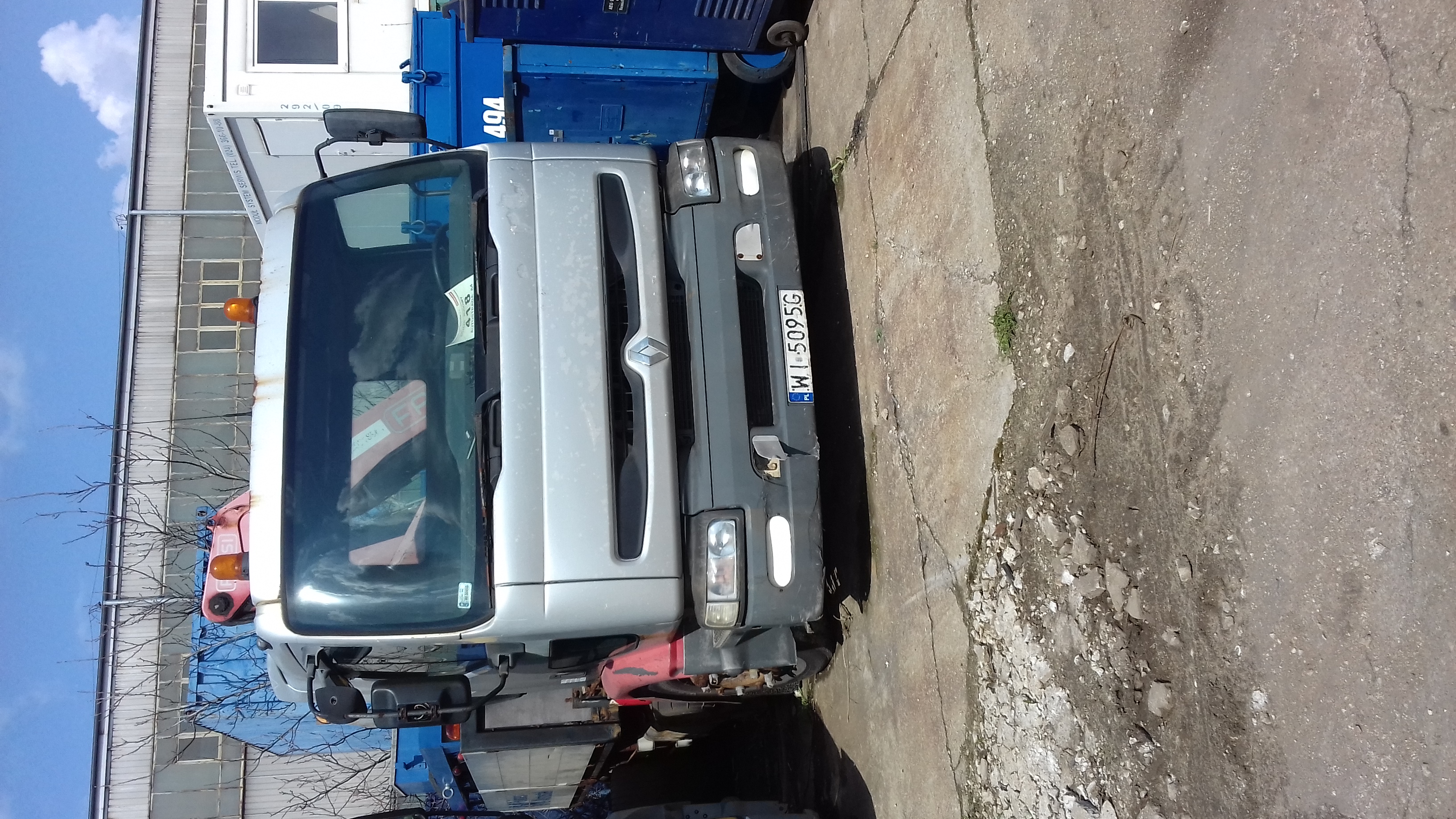 12.	Samochód ciężarowy skrzyniowy Renault Premium 210 z HDS numer inwentarzowy IN/1/742/00001